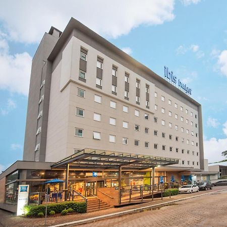 Ibis Budget Блуменау Екстер'єр фото