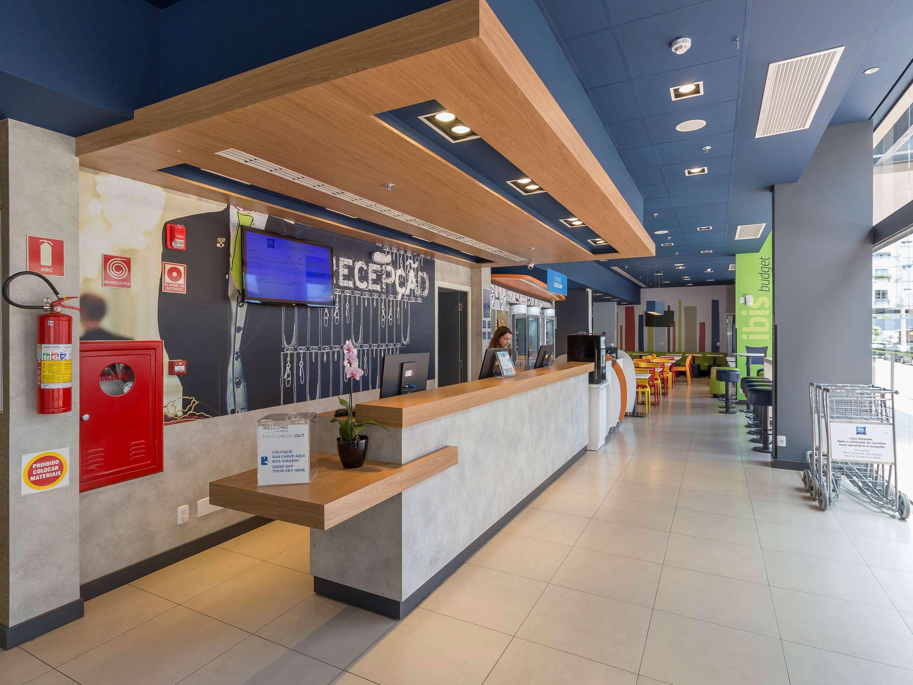 Ibis Budget Блуменау Екстер'єр фото