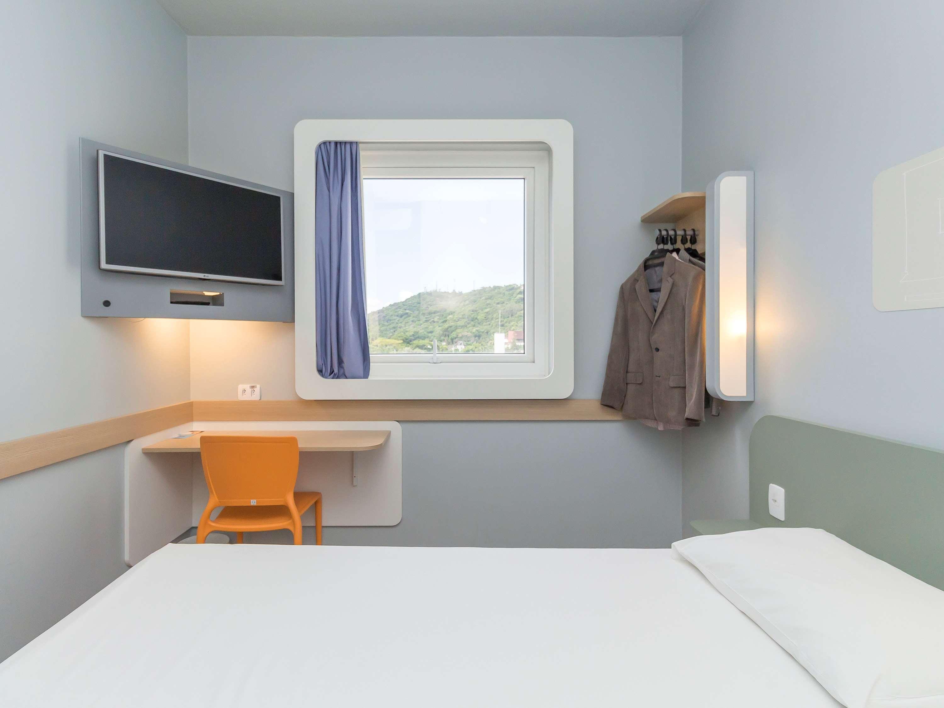 Ibis Budget Блуменау Екстер'єр фото