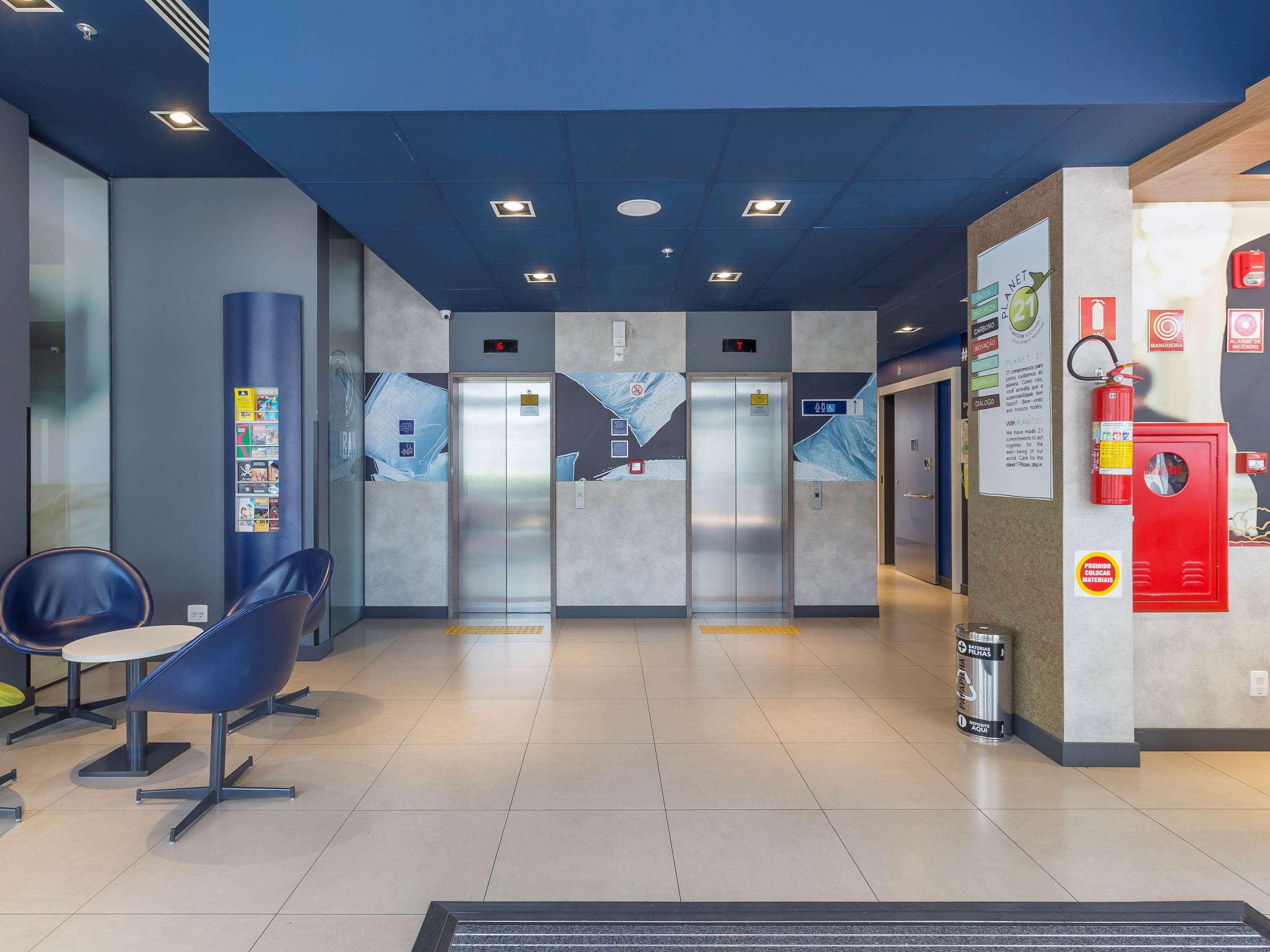 Ibis Budget Блуменау Екстер'єр фото